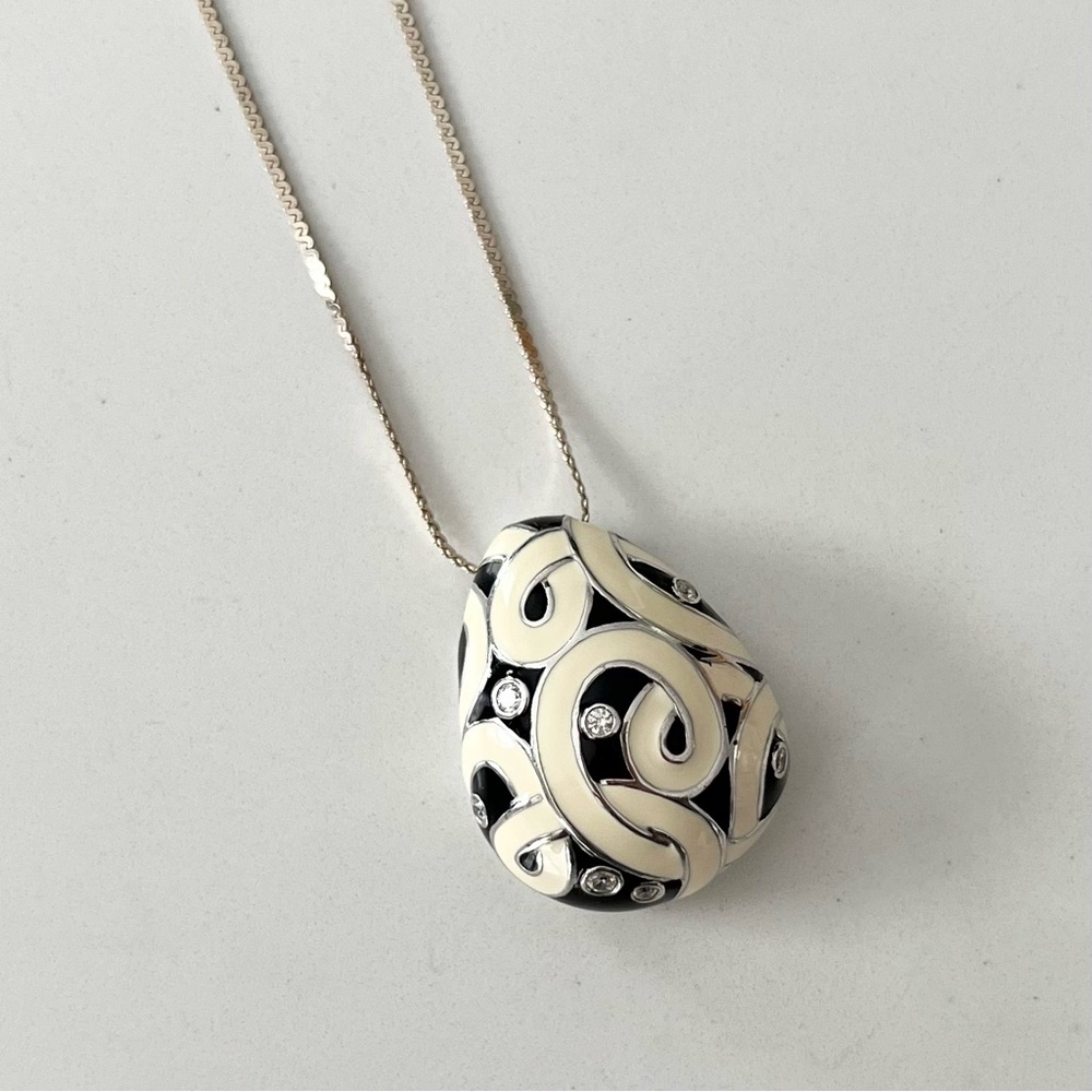 Belle Etoile Denouement Pendant + Sterling Silver Chain